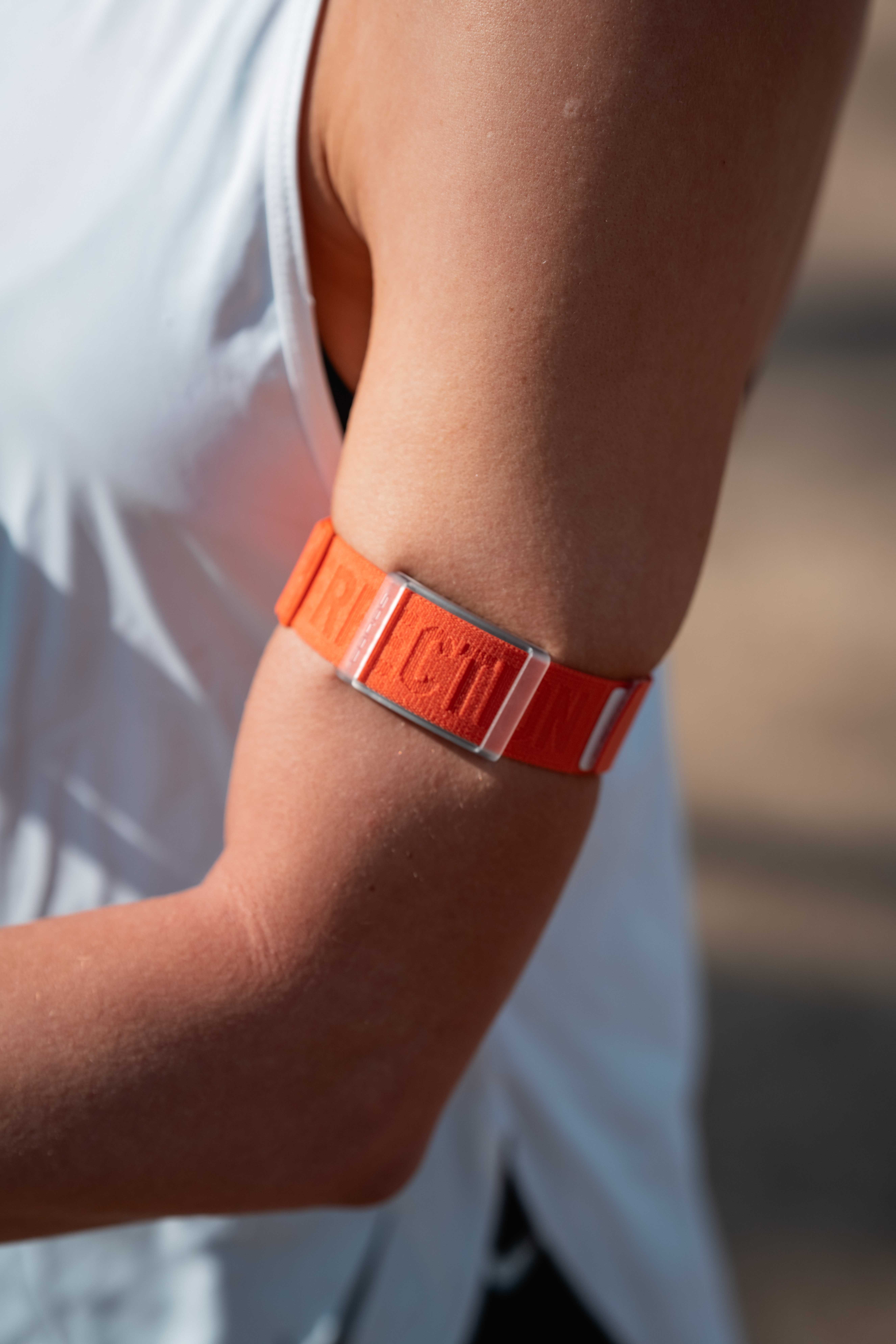 ab5042f9-9e98-46a1-9efc-